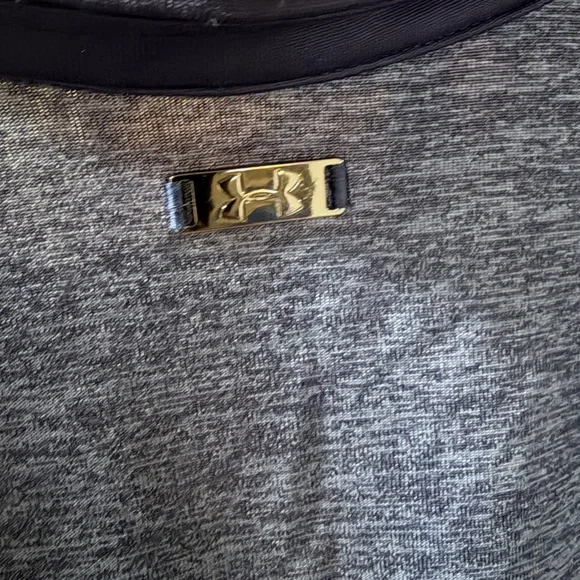 Under Armour Dark Gray Fitted Shirt - Picture 4 of 4